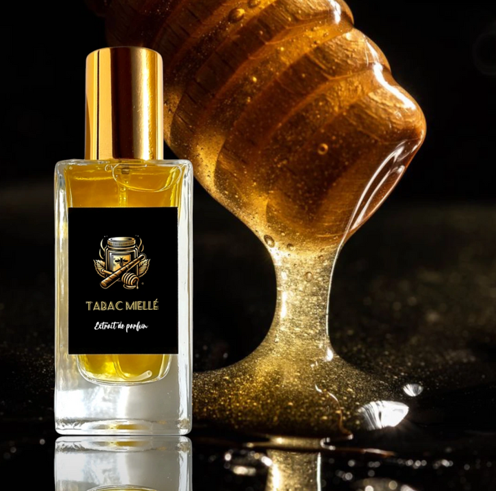 Ô Médina Tabac Miellé Parfum 50 mL bottle with dripping honey